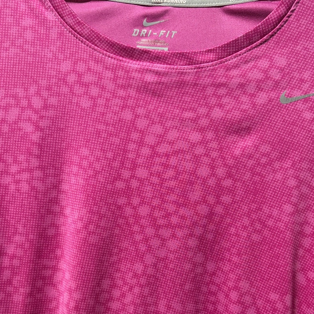 Nike Dri-FIT Short Sleeve Tee in Bright Pink with Subtle Pattern